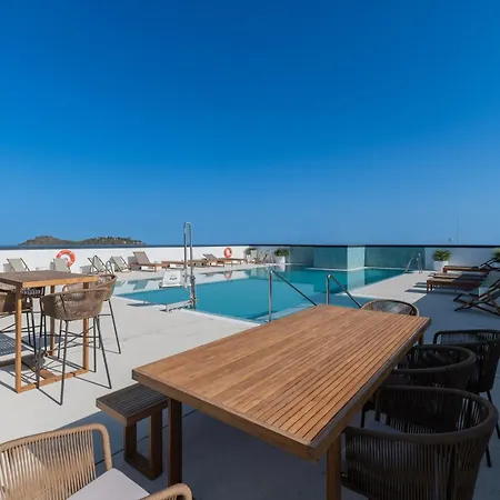 Xpce Urban 12 Skyline - Parking Free Apartment